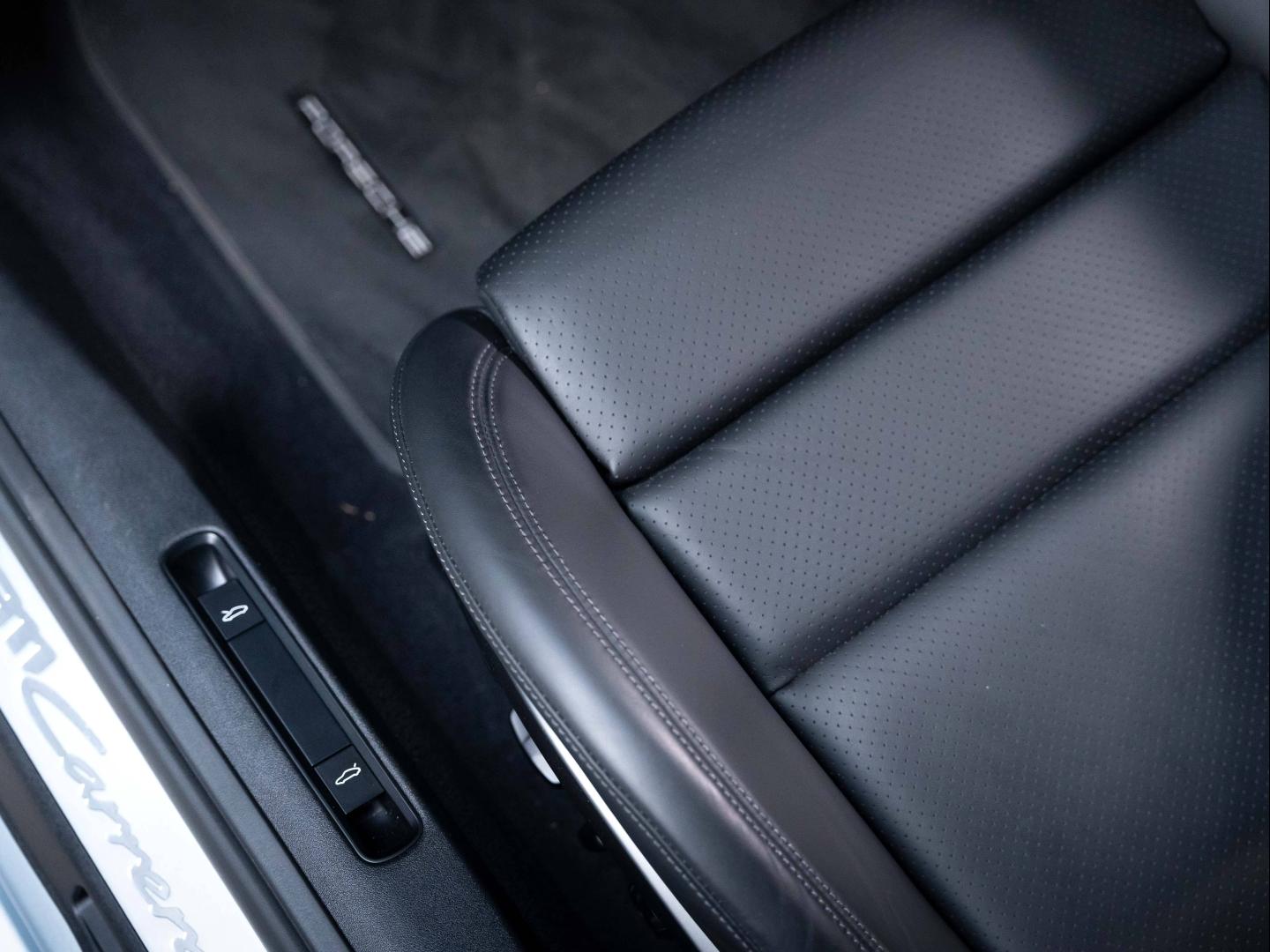 Voitures occasions PORSCHE 911 Coupe Carrera S Champagne-au-Mont-d'Or