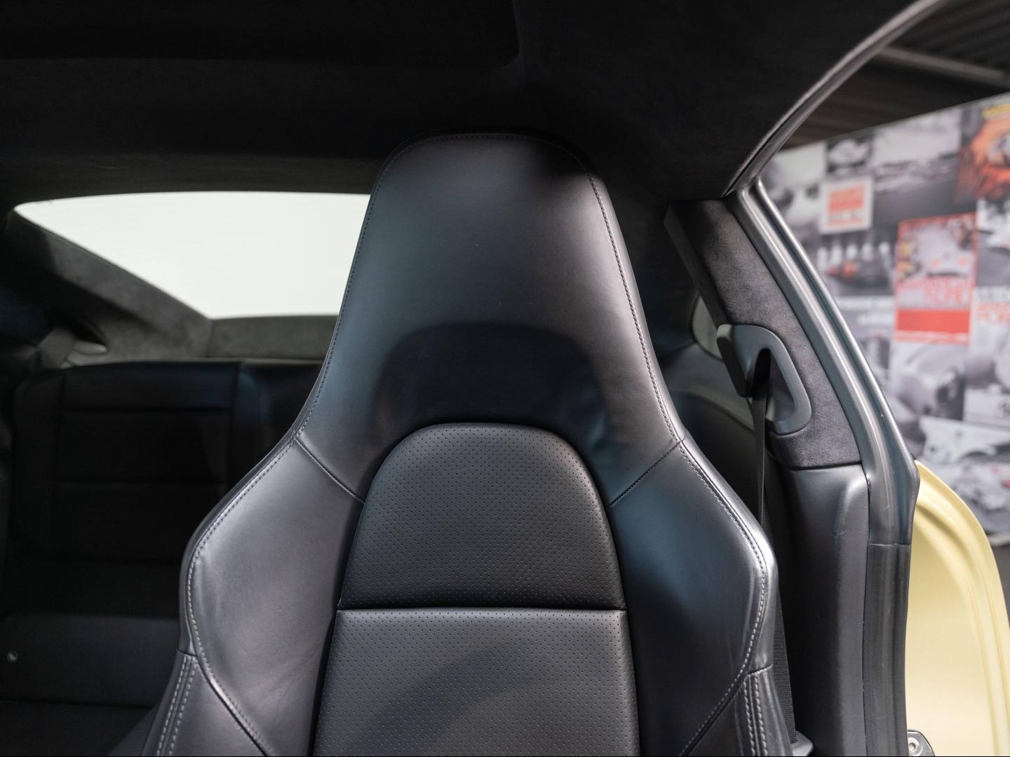 Voitures occasions PORSCHE 911 Coupe Carrera S Champagne-au-Mont-d'Or