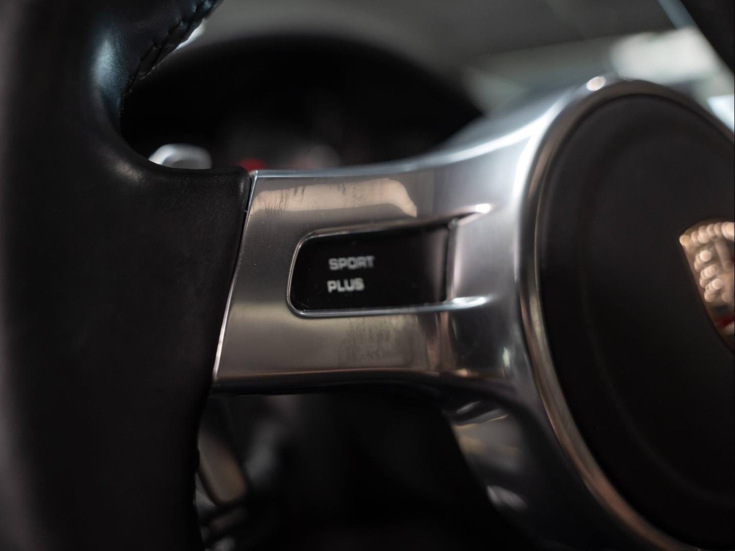 Voitures occasions PORSCHE 911 Coupe Carrera S Champagne-au-Mont-d'Or