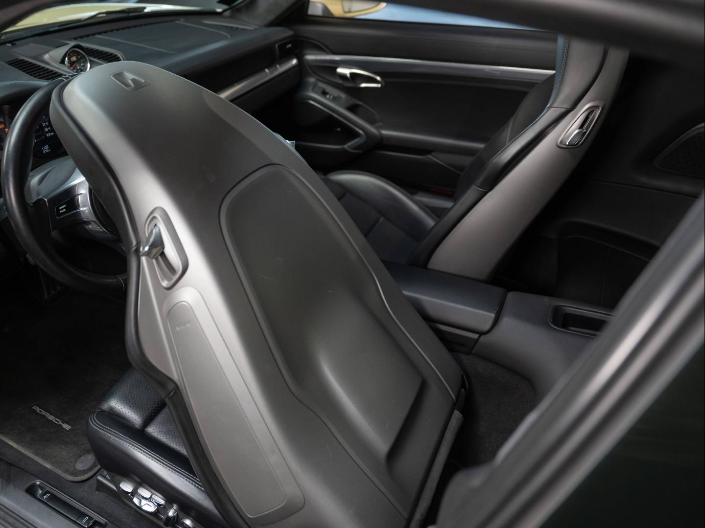 Voitures occasions PORSCHE 911 Coupe Carrera S Champagne-au-Mont-d'Or