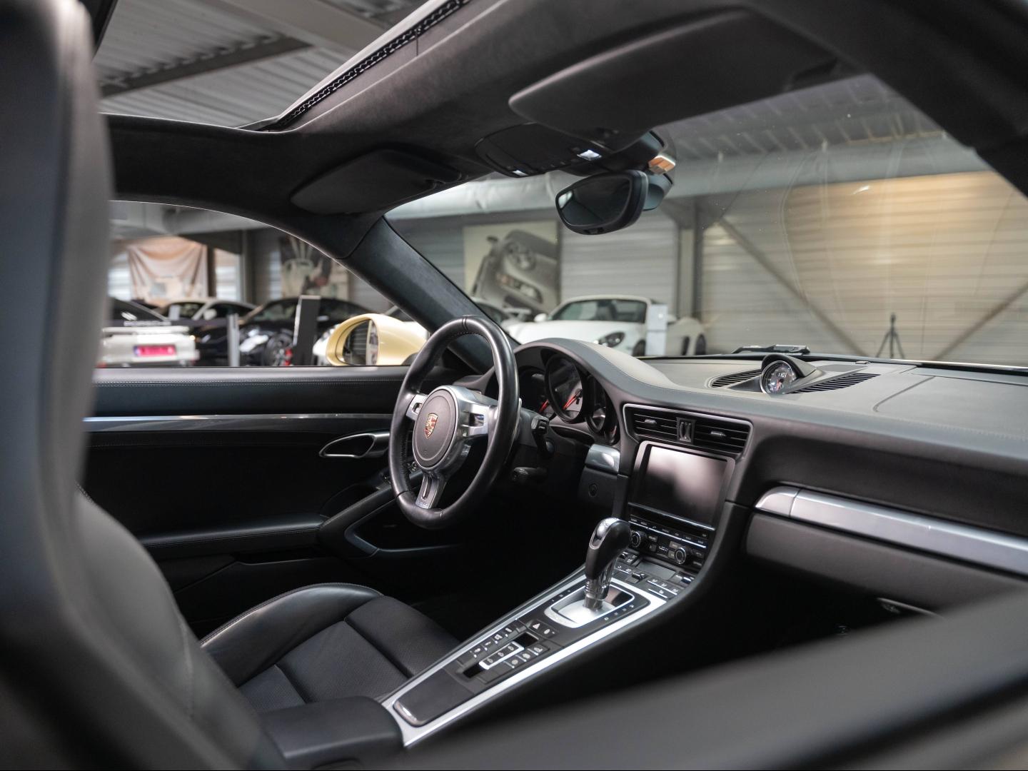 Voitures occasions PORSCHE 911 Coupe Carrera S Champagne-au-Mont-d'Or