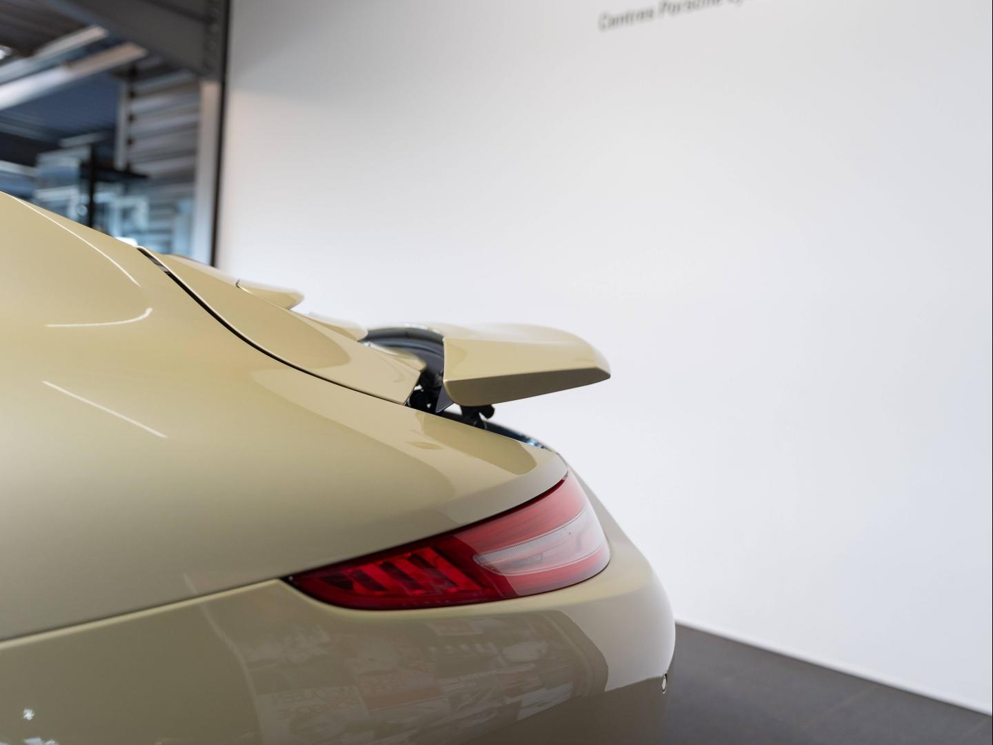 Voitures occasions PORSCHE 911 Coupe Carrera S Champagne-au-Mont-d'Or