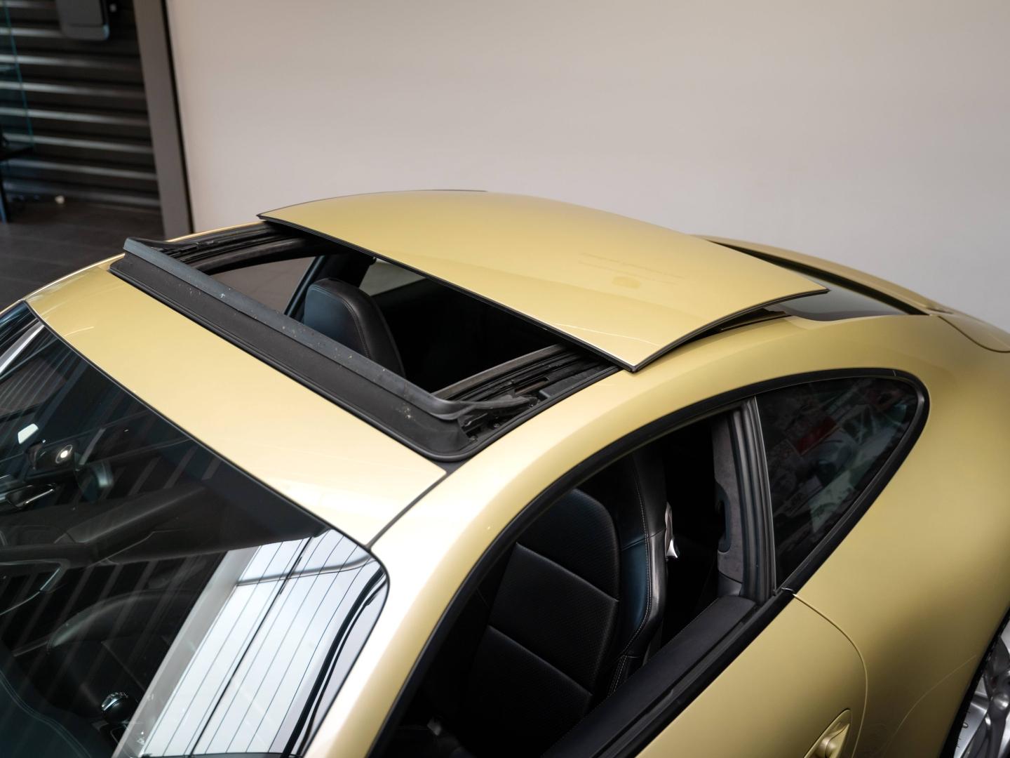 Voitures occasions PORSCHE 911 Coupe Carrera S Champagne-au-Mont-d'Or