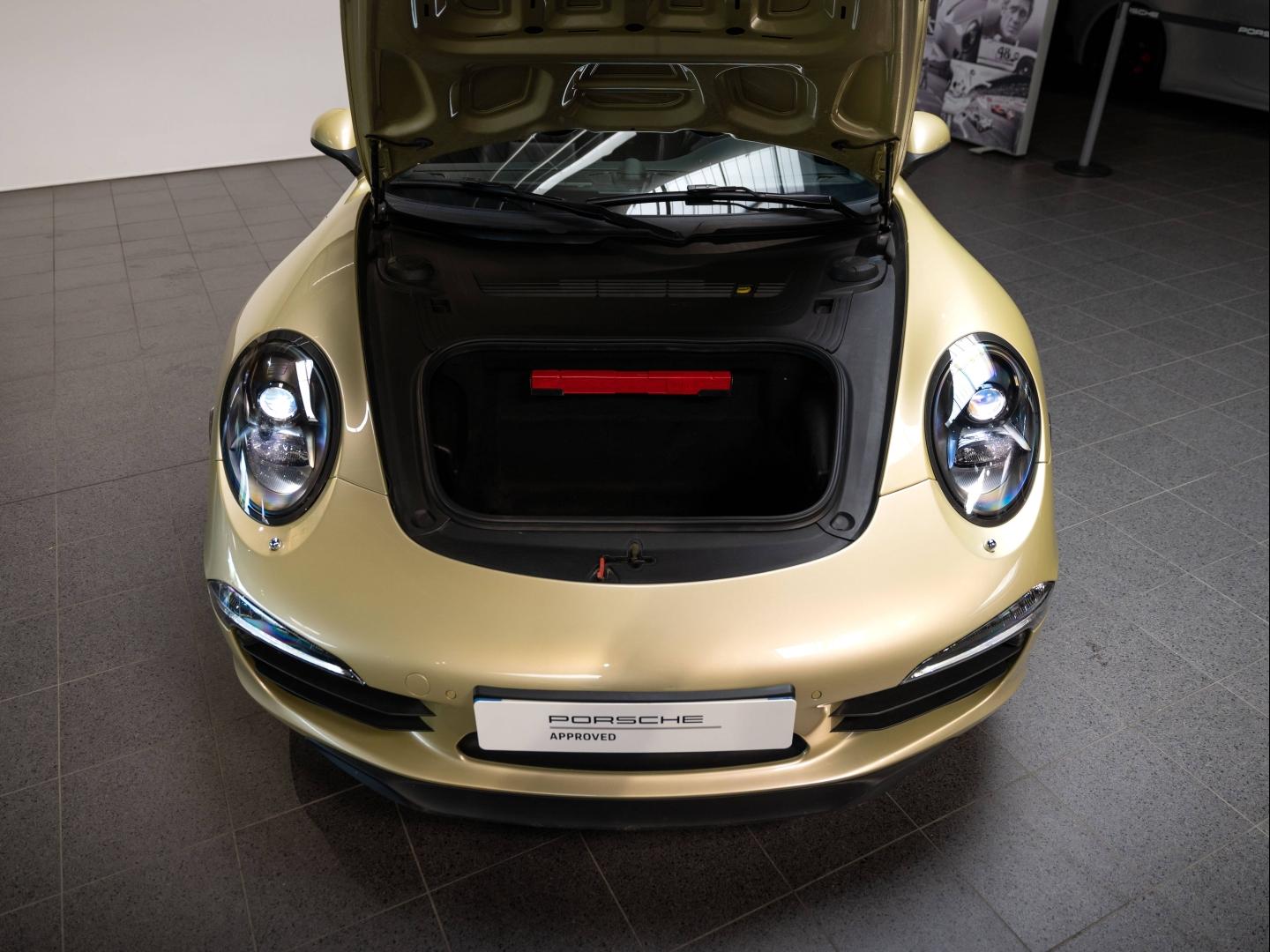Voitures occasions PORSCHE 911 Coupe Carrera S Champagne-au-Mont-d'Or