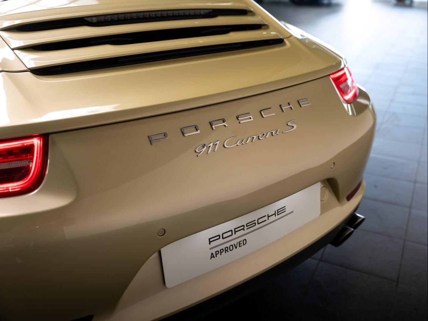Voitures occasions PORSCHE 911 Coupe Carrera S Champagne-au-Mont-d'Or