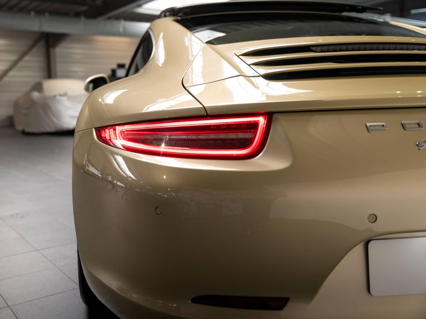 Voitures occasions PORSCHE 911 Coupe Carrera S Champagne-au-Mont-d'Or
