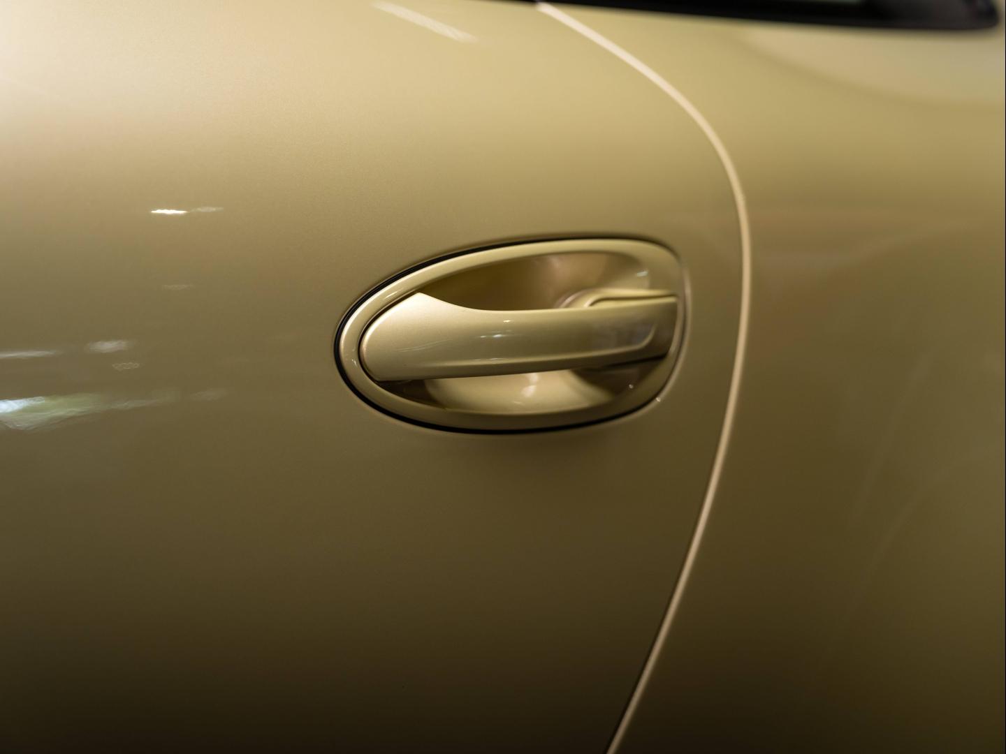 Voitures occasions PORSCHE 911 Coupe Carrera S Champagne-au-Mont-d'Or