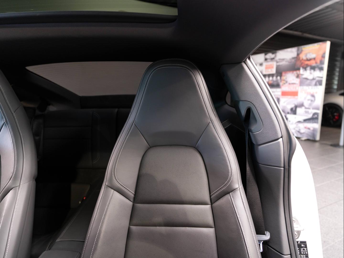 Voitures occasions PORSCHE 911 Coupe Carrera 4S Champagne-au-Mont-d'Or