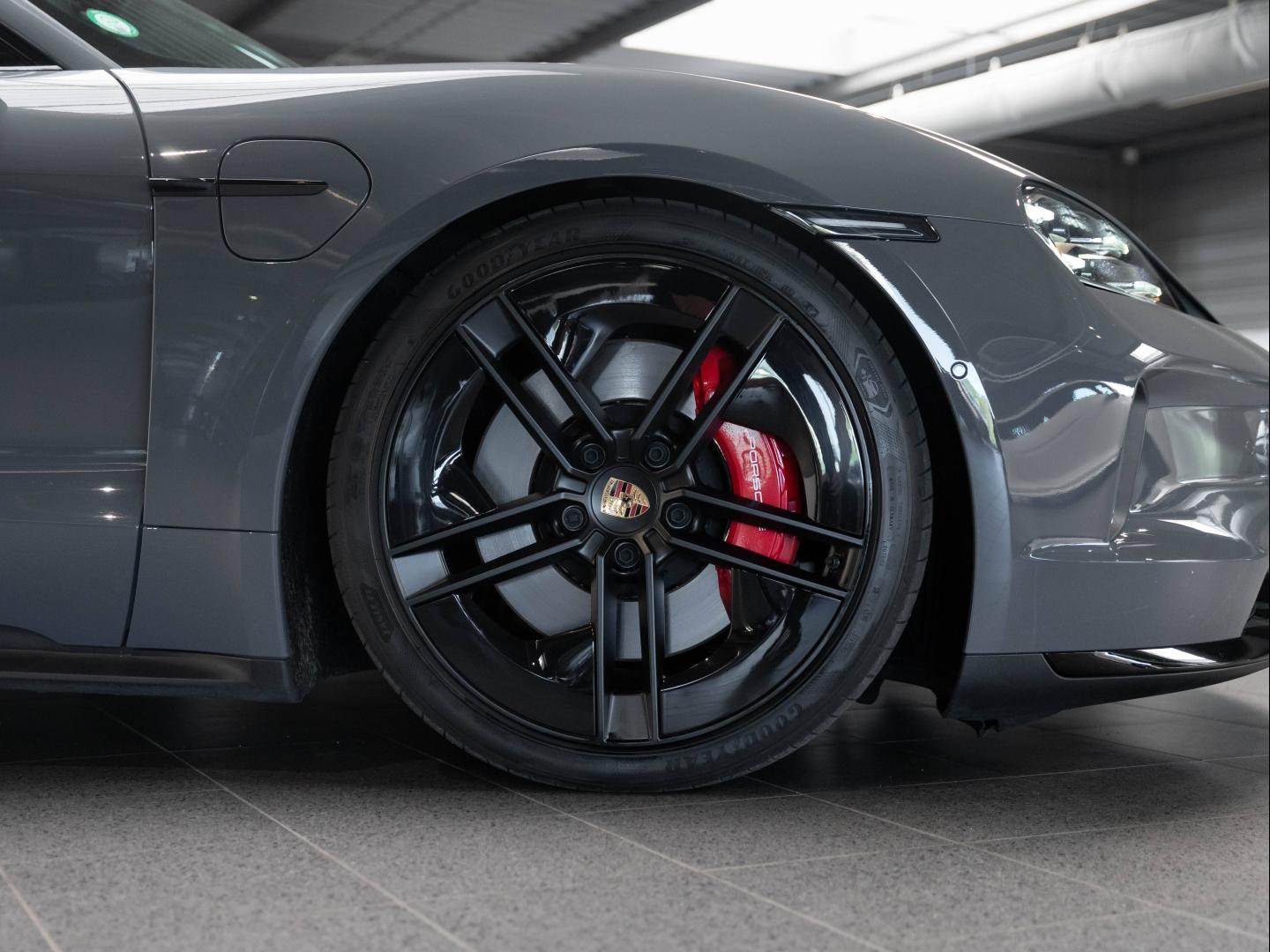Voitures occasions PORSCHE Taycan Sport Turismo GTS Champagne-au-Mont-d'Or