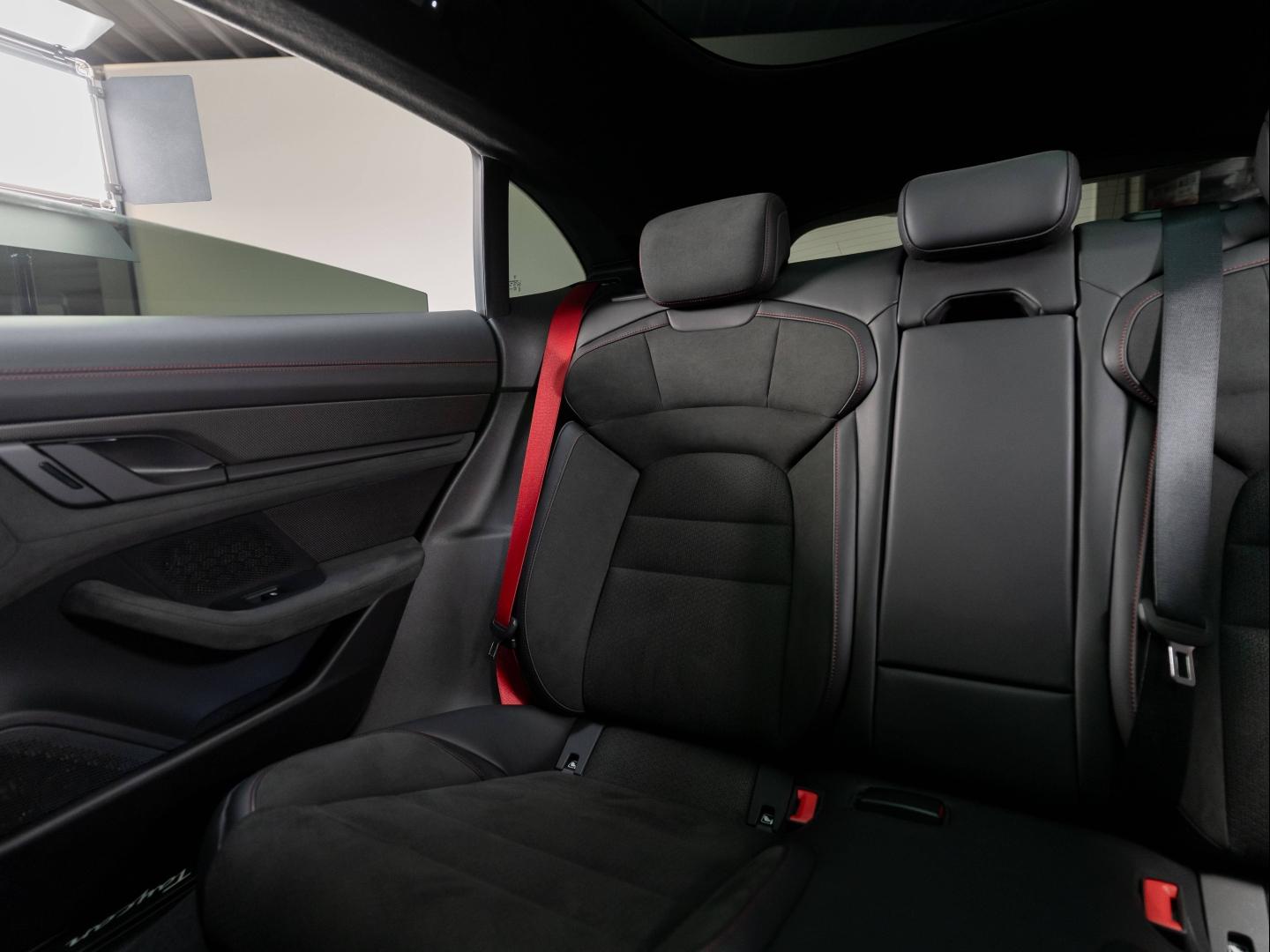 Voitures occasions PORSCHE Taycan Sport Turismo GTS Champagne-au-Mont-d'Or