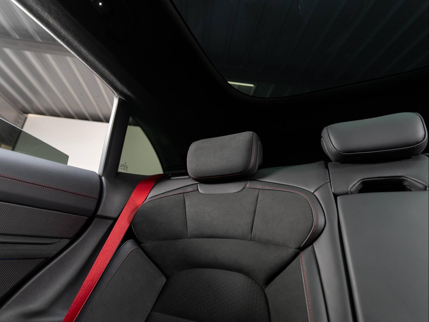 Voitures occasions PORSCHE Taycan Sport Turismo GTS Champagne-au-Mont-d'Or