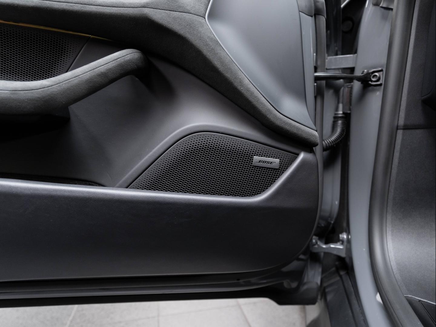 Voitures occasions PORSCHE Taycan Sport Turismo GTS Champagne-au-Mont-d'Or
