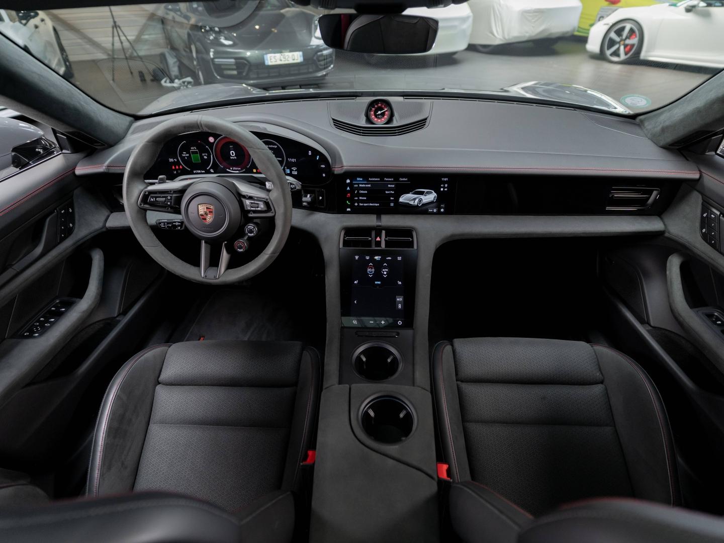 Voitures occasions PORSCHE Taycan Sport Turismo GTS Champagne-au-Mont-d'Or