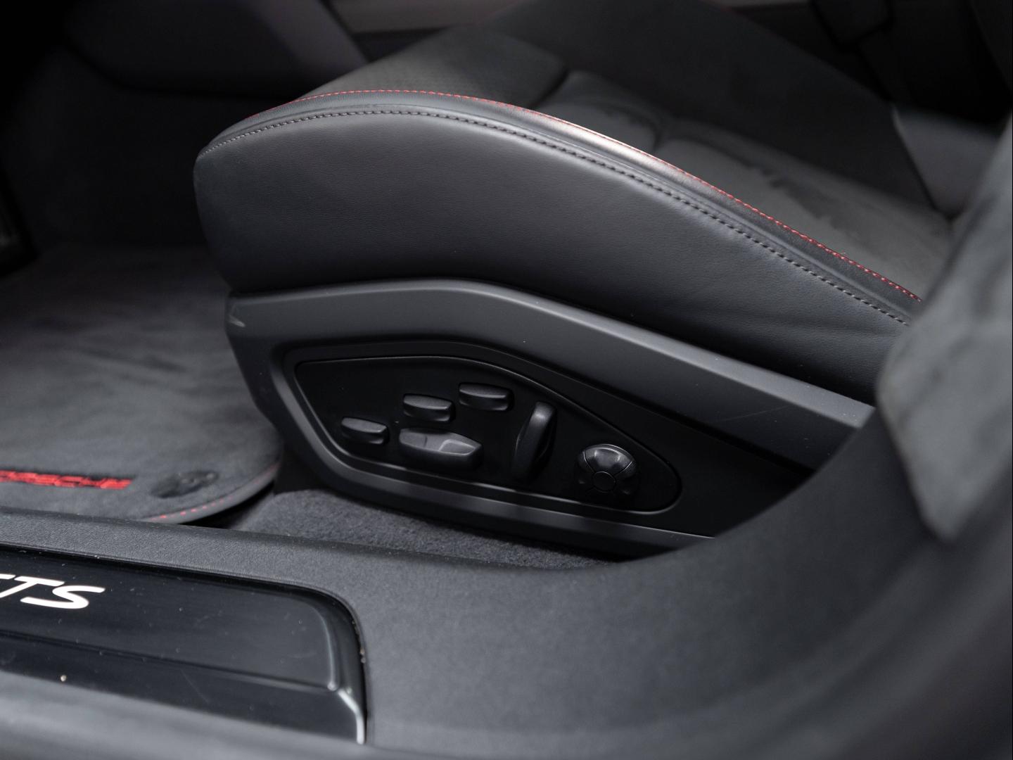Voitures occasions PORSCHE Taycan Sport Turismo GTS Champagne-au-Mont-d'Or