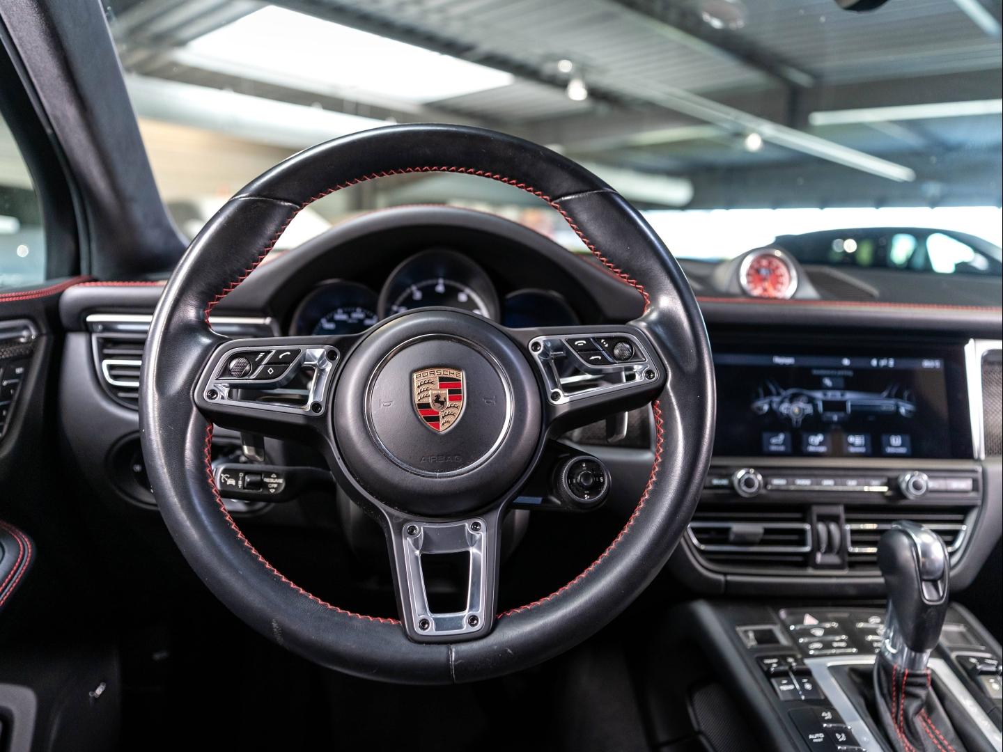 Voitures occasions PORSCHE MACAN Turbo Champagne-au-Mont-d'Or
