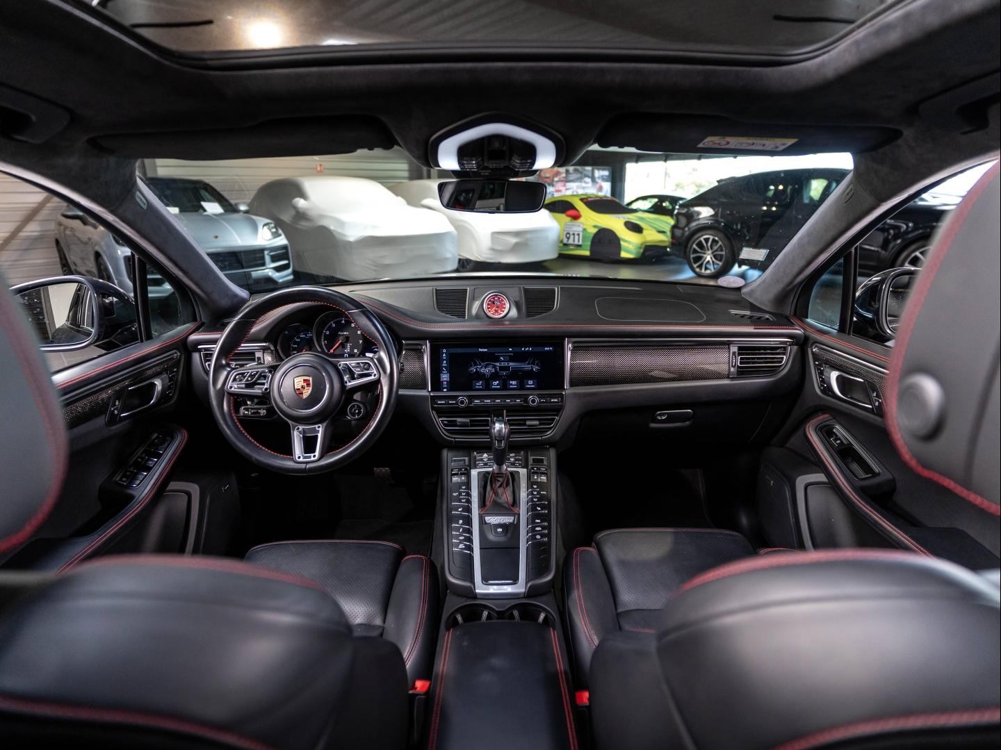 Voitures occasions PORSCHE MACAN Turbo Champagne-au-Mont-d'Or