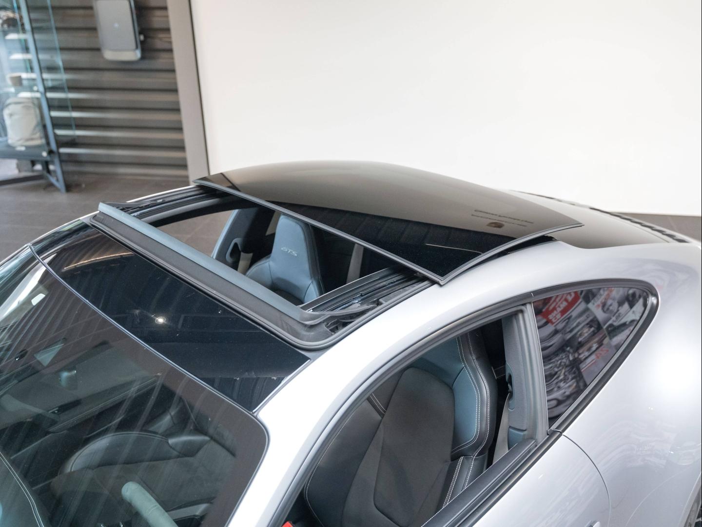 Voitures occasions PORSCHE 911 Coupe Carrera S Champagne-au-Mont-d'Or