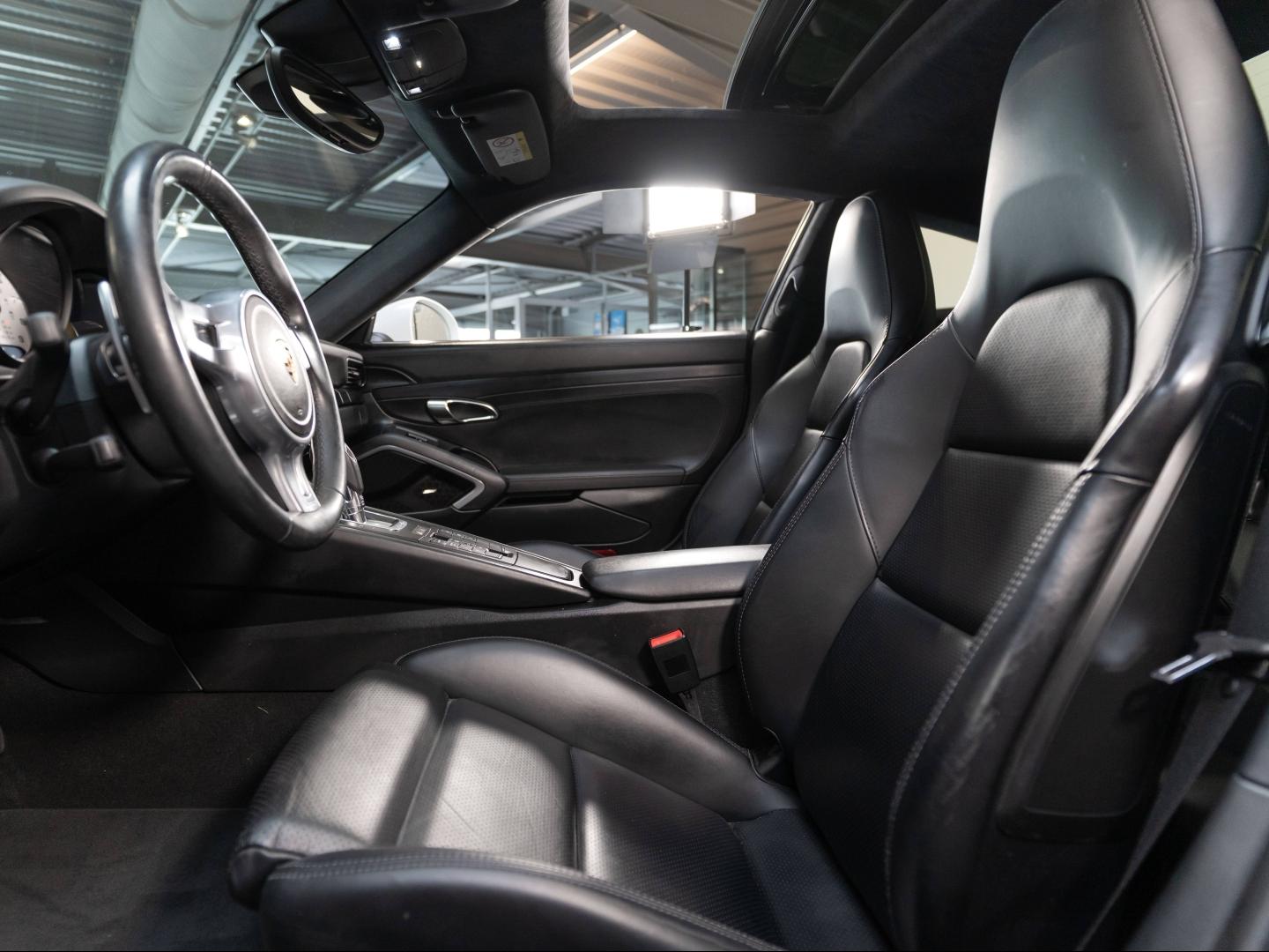 Voitures occasions PORSCHE 911 Coupe GTS Champagne-au-Mont-d'Or