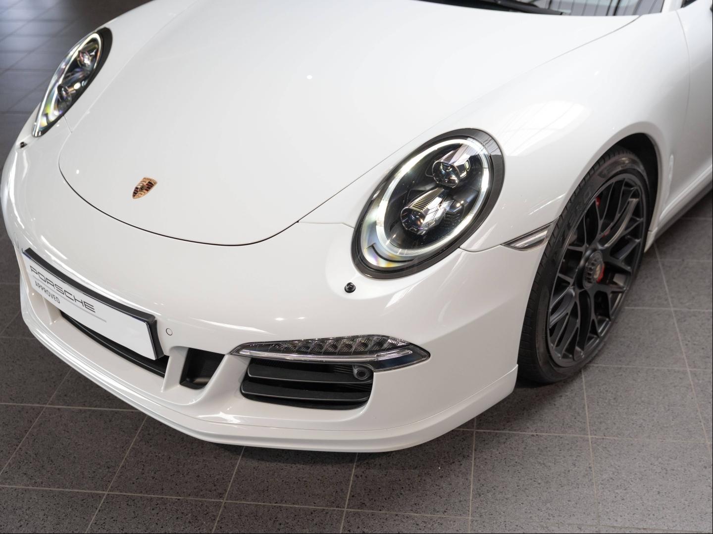Voitures occasions PORSCHE 911 Coupe GTS Champagne-au-Mont-d'Or