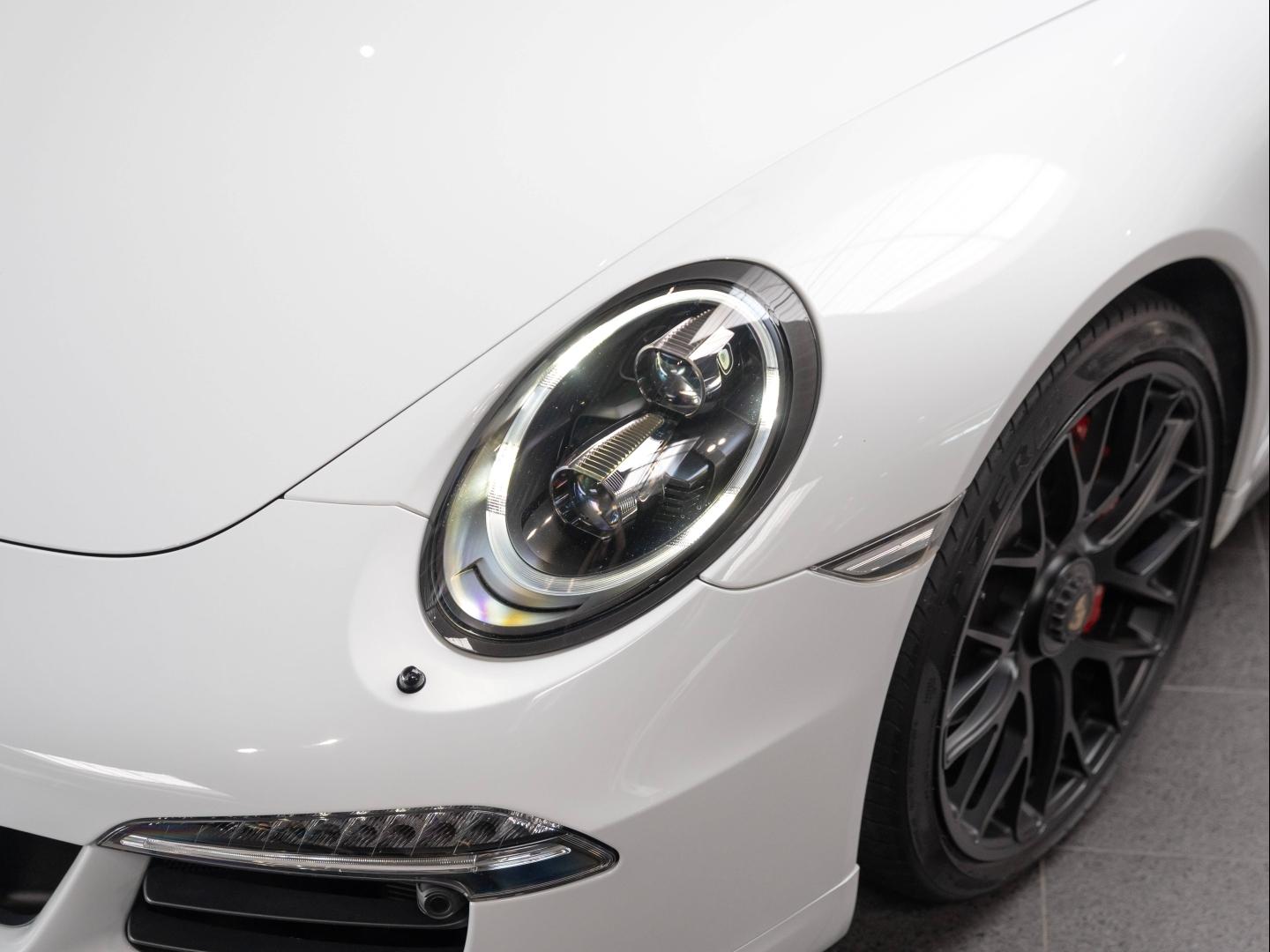 Voitures occasions PORSCHE 911 Coupe GTS Champagne-au-Mont-d'Or