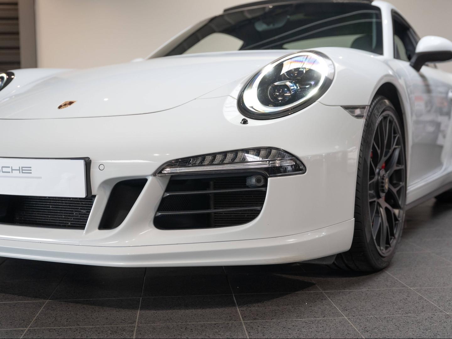 Voitures occasions PORSCHE 911 Coupe GTS Champagne-au-Mont-d'Or