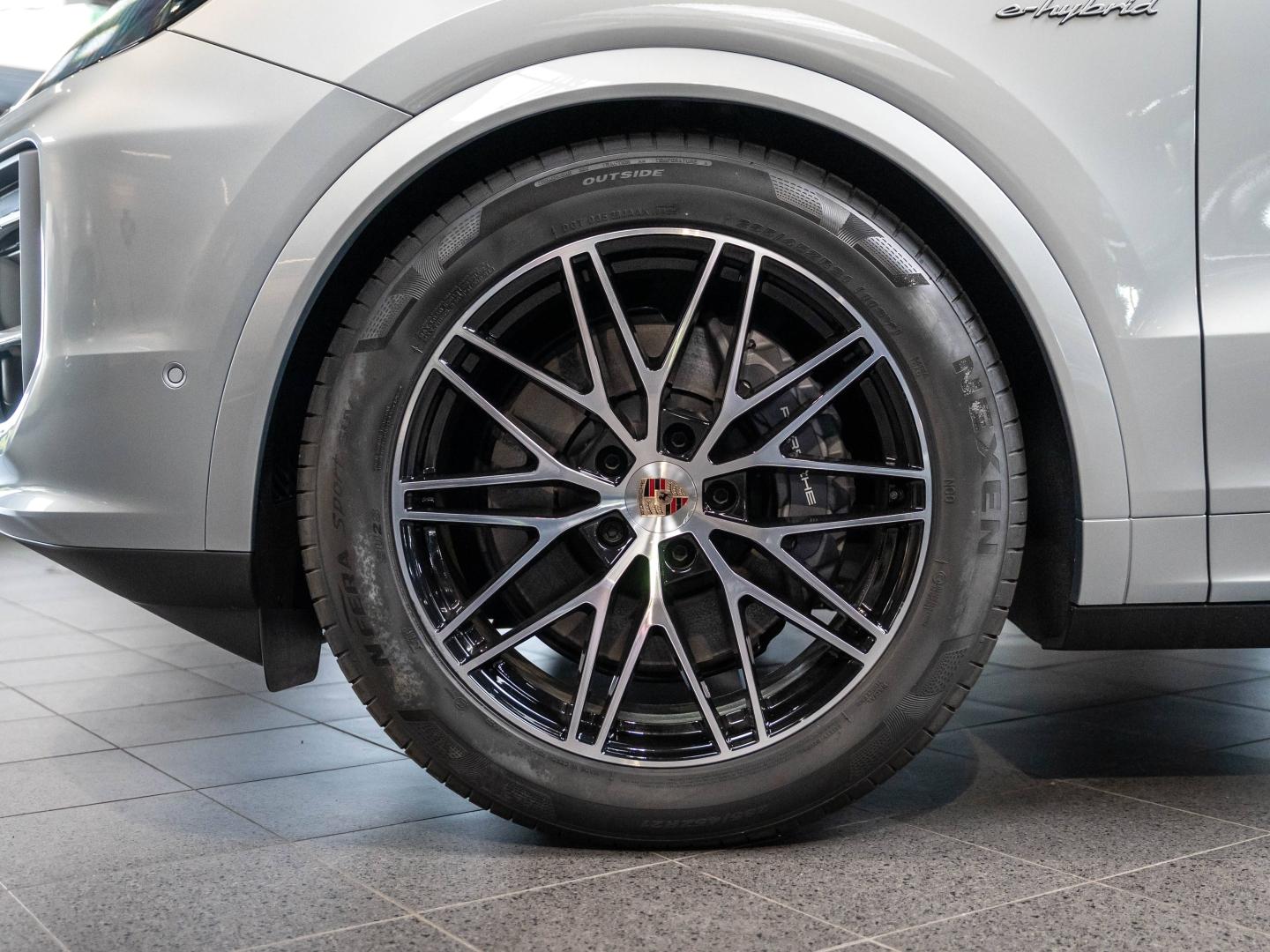 Voitures occasions PORSCHE Cayenne Coupe E-Hybrid Champagne-au-Mont-d'Or