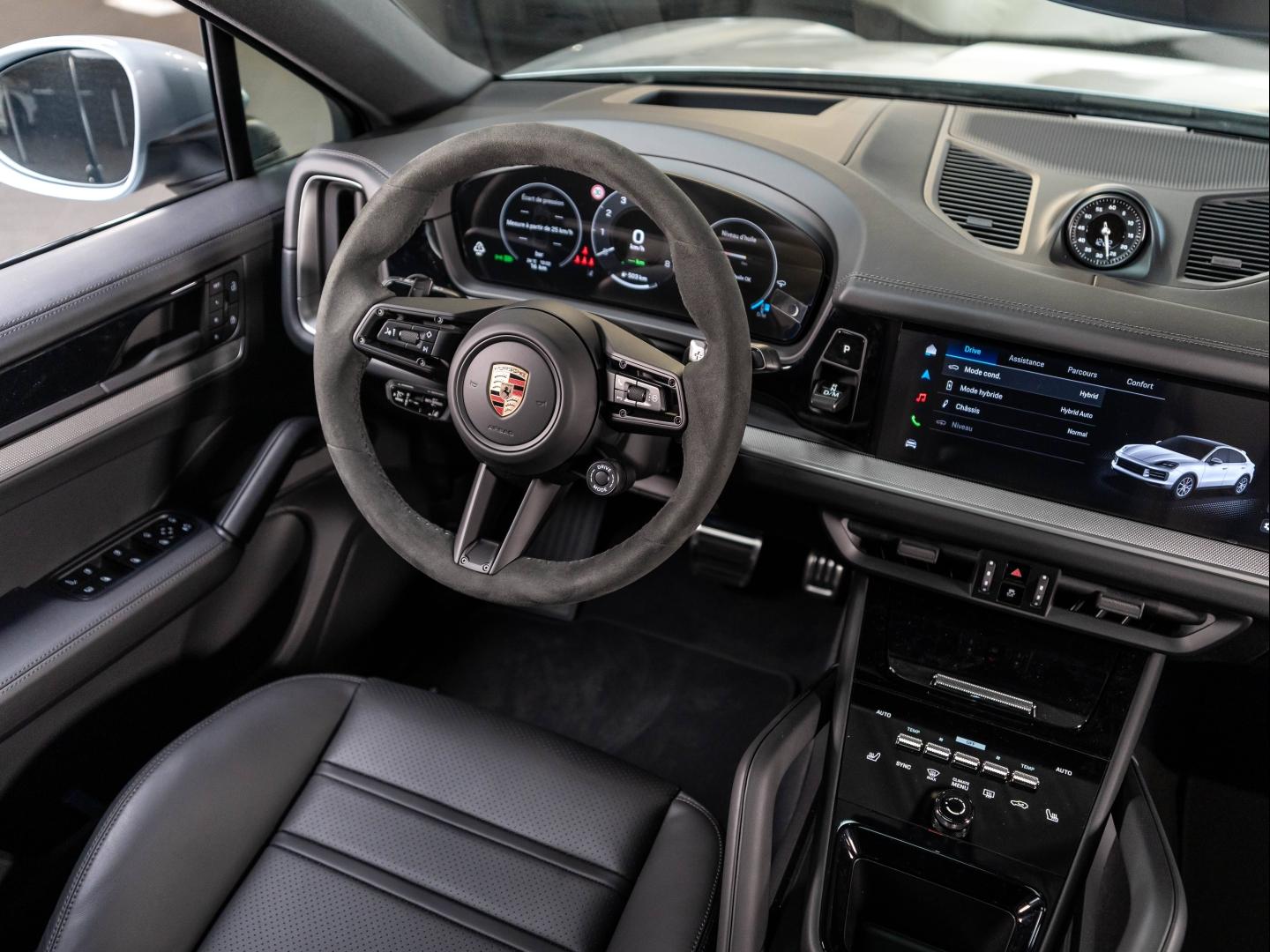 Voitures occasions PORSCHE Cayenne Coupe E-Hybrid Champagne-au-Mont-d'Or