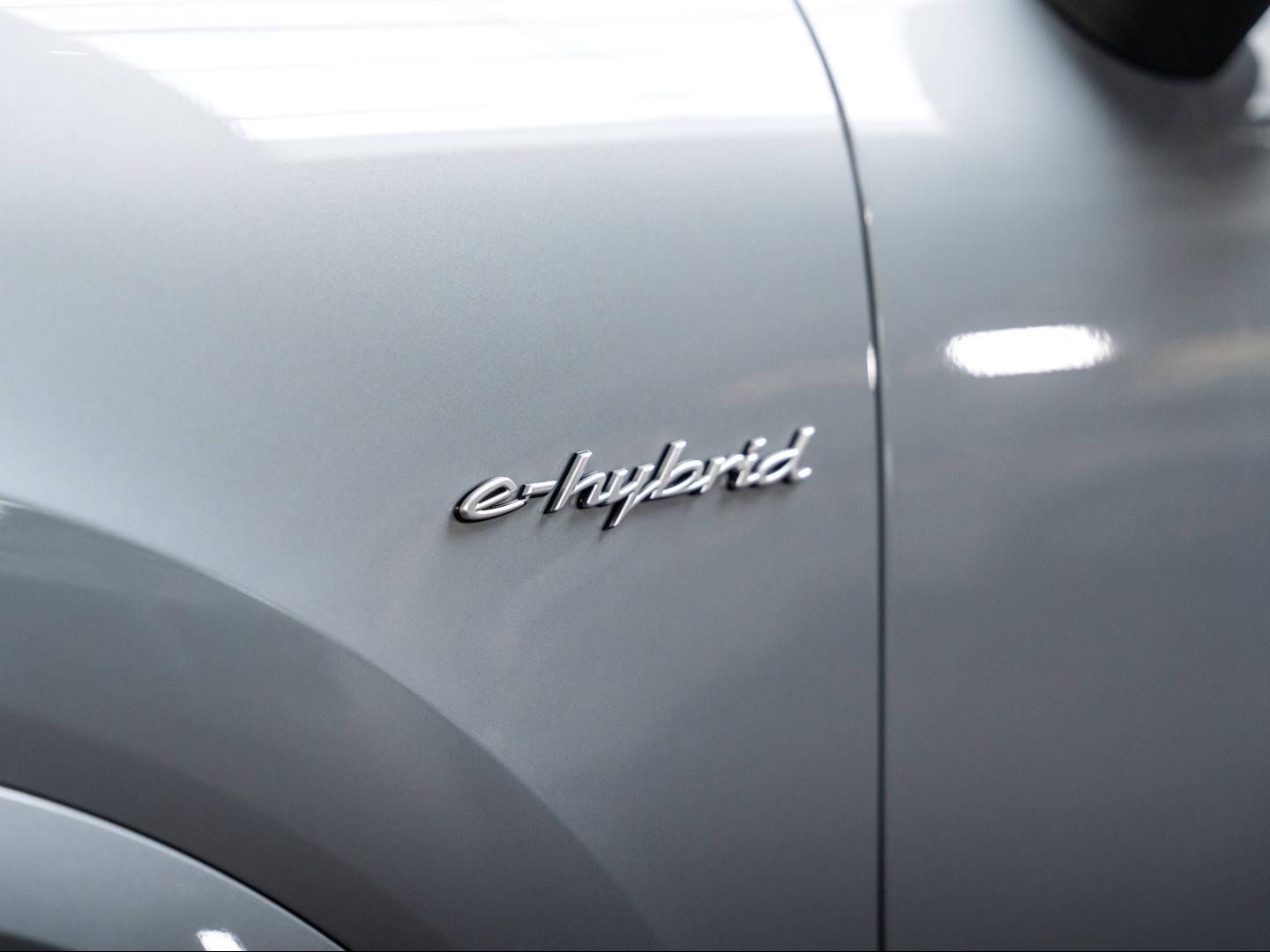 Voitures occasions PORSCHE Cayenne Coupe E-Hybrid Champagne-au-Mont-d'Or