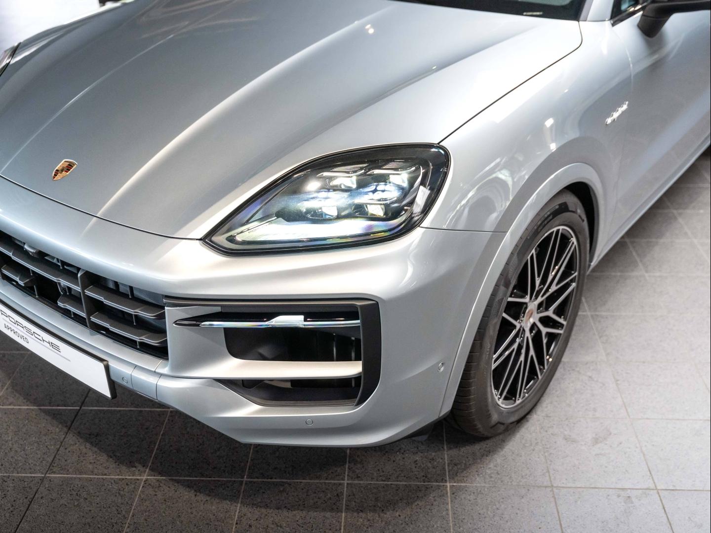 Voitures occasions PORSCHE Cayenne Coupe E-Hybrid Champagne-au-Mont-d'Or