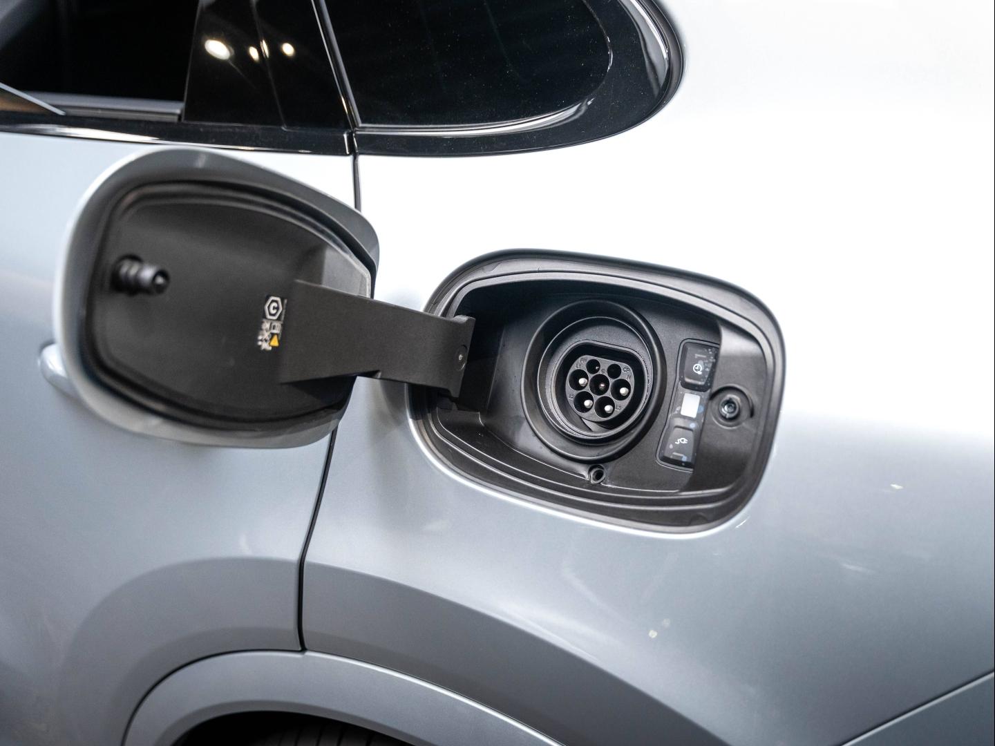Voitures occasions PORSCHE Cayenne Coupe E-Hybrid Champagne-au-Mont-d'Or
