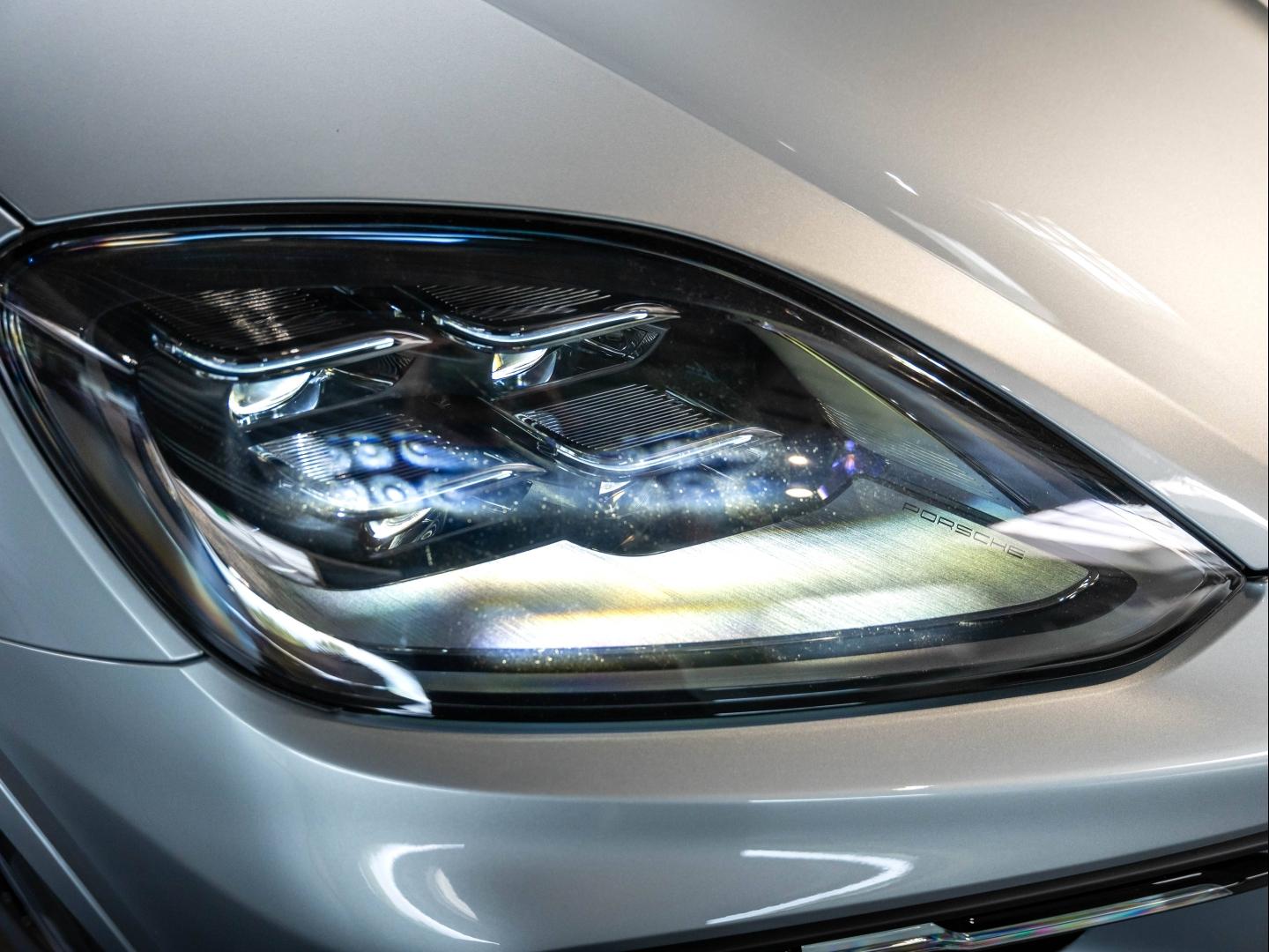 Voitures occasions PORSCHE Cayenne Coupe E-Hybrid Champagne-au-Mont-d'Or