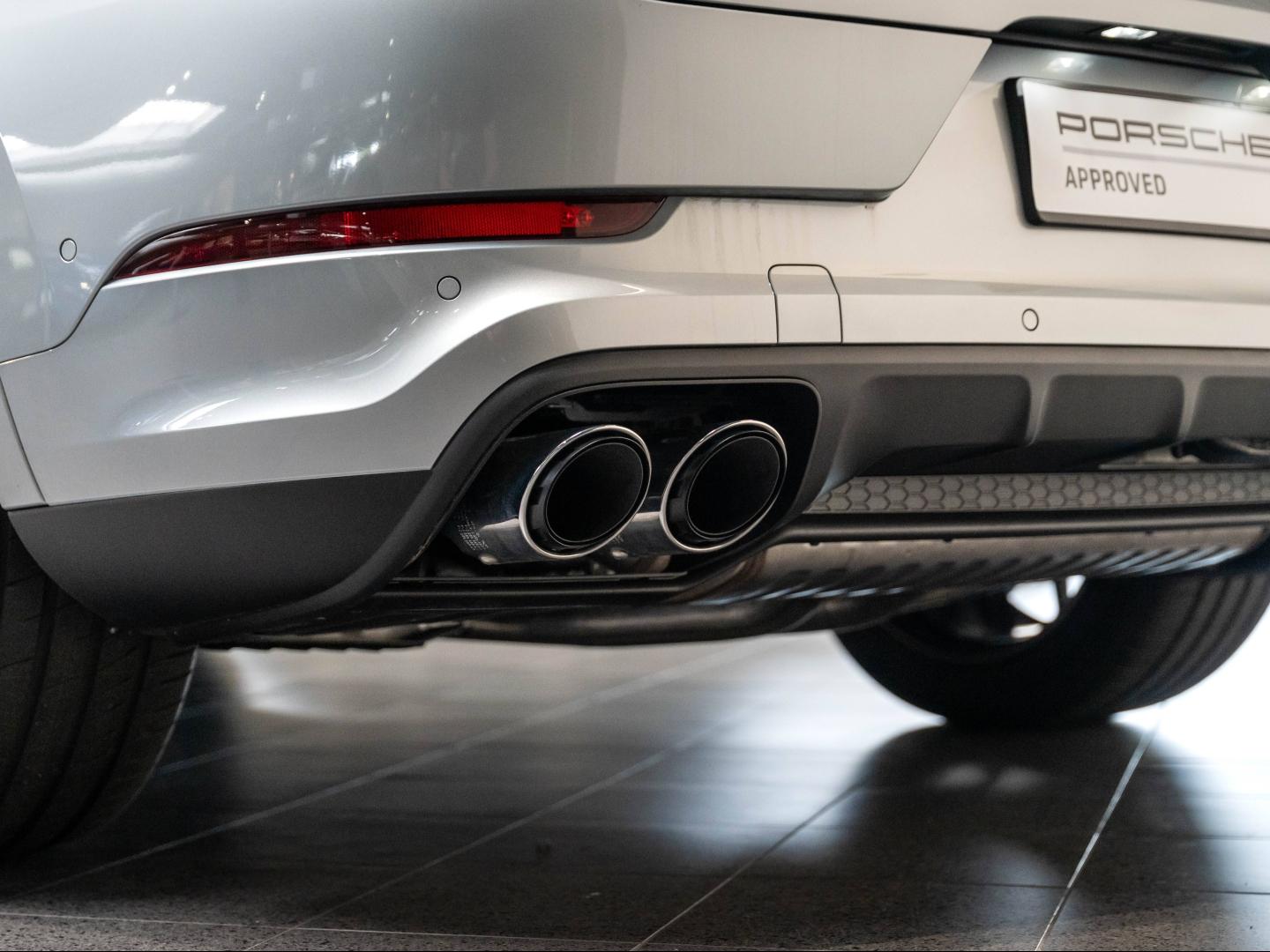 Voitures occasions PORSCHE Cayenne Coupe E-Hybrid Champagne-au-Mont-d'Or