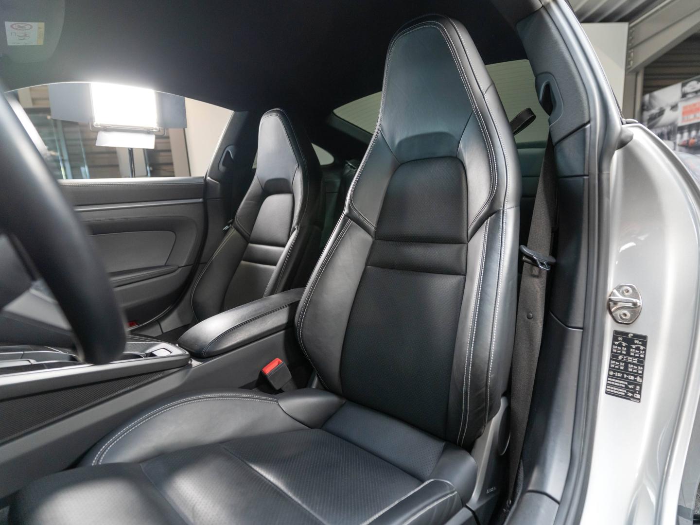 Voitures occasions PORSCHE 911 Coupe Carrera S Champagne-au-Mont-d'Or