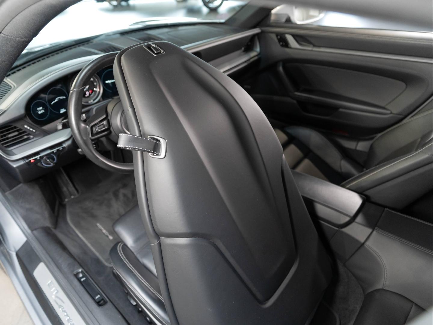 Voitures occasions PORSCHE 911 Coupe Carrera S Champagne-au-Mont-d'Or