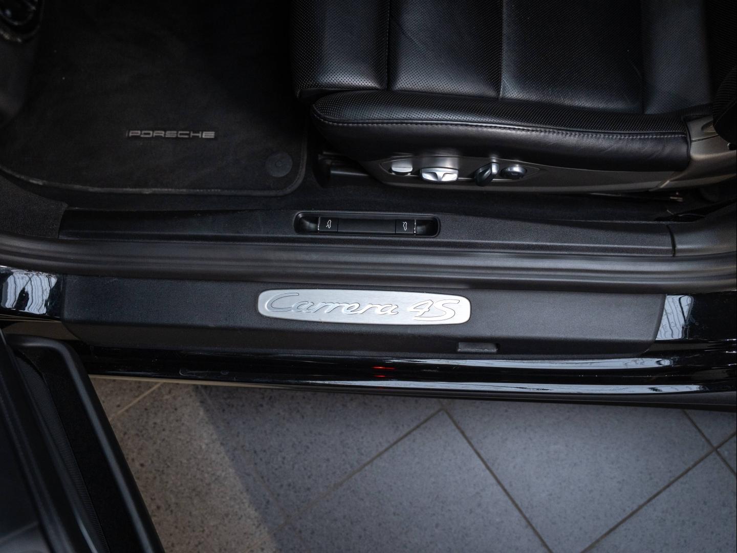 Voitures occasions PORSCHE 911 Cabriolet Carrera 4S Champagne-au-Mont-d'Or