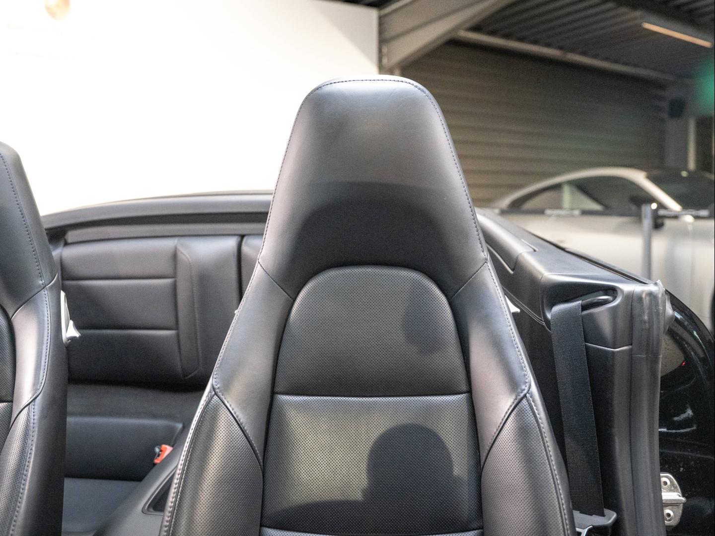 Voitures occasions PORSCHE 911 Cabriolet Carrera 4S Champagne-au-Mont-d'Or