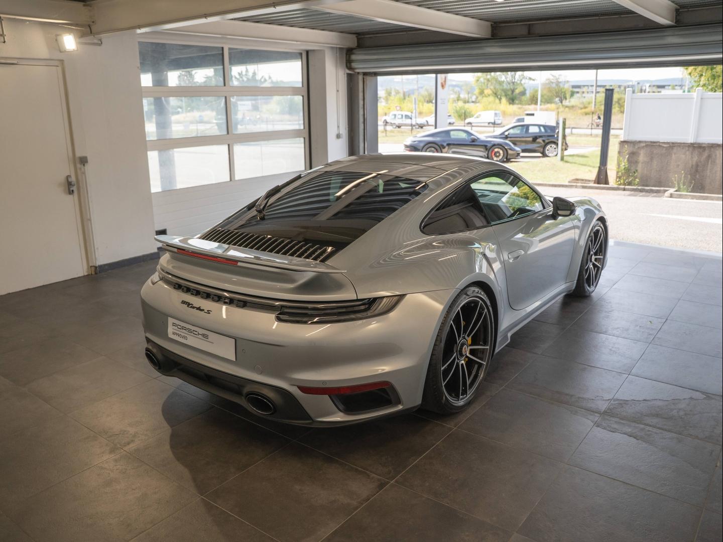 Voitures occasions PORSCHE 911 Coupe Turbo S Champagne-au-Mont-d'Or