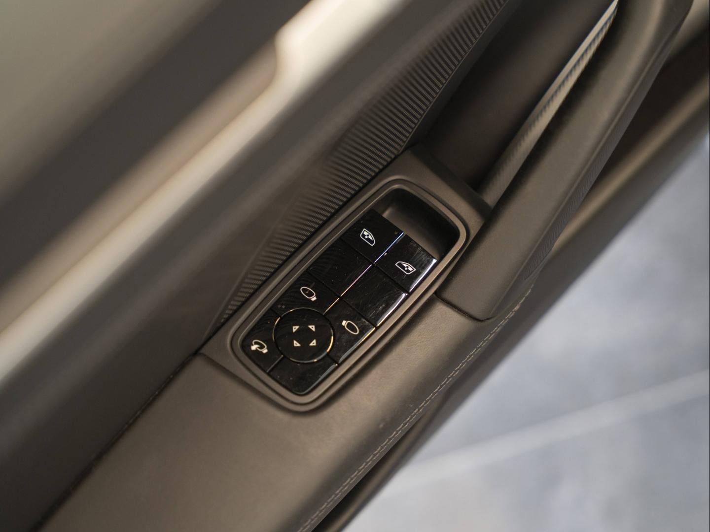 Voitures occasions PORSCHE 911 Coupe Turbo S Champagne-au-Mont-d'Or