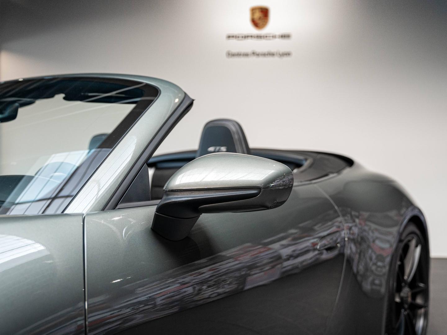 Voitures occasions PORSCHE 911 Cabriolet Carrera GTS Champagne-au-Mont-d'Or