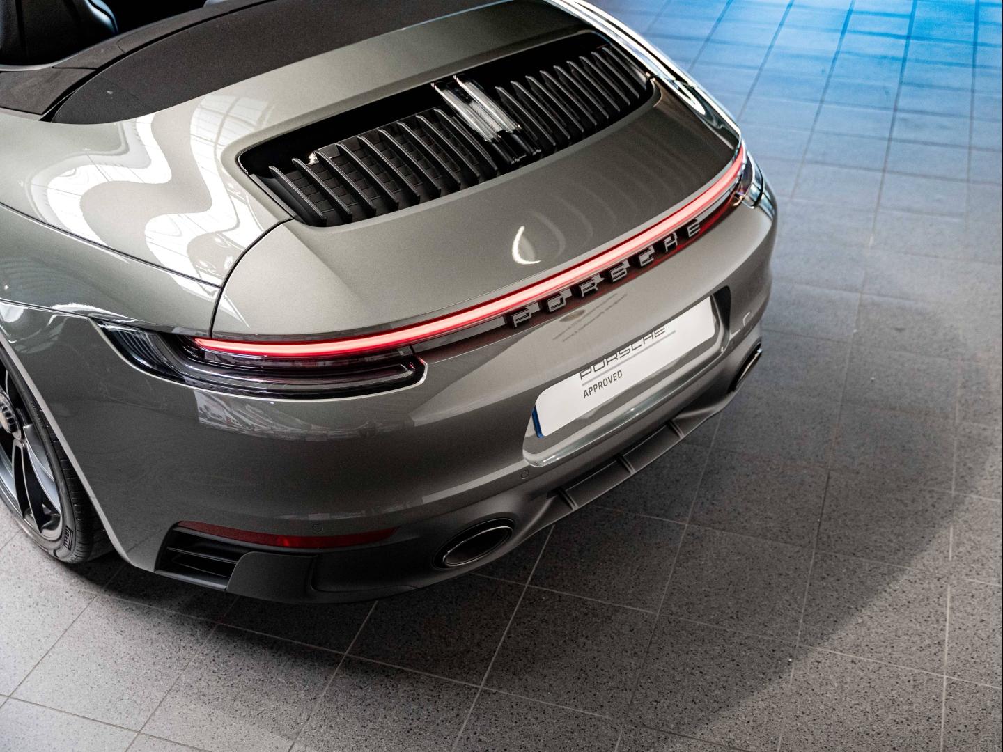 Voitures occasions PORSCHE 911 Cabriolet Carrera GTS Champagne-au-Mont-d'Or