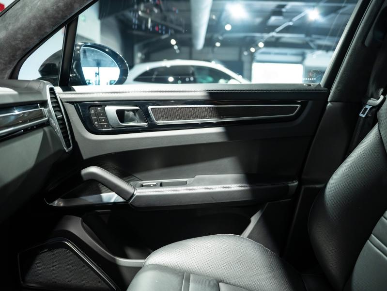 Voitures occasions PORSCHE CAYENNE Turbo S E-Hybrid Saint-Witz