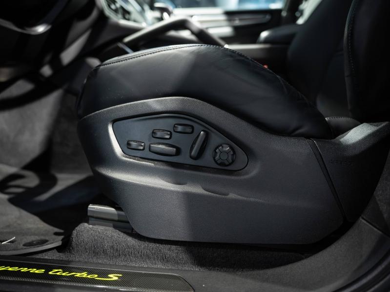 Voitures occasions PORSCHE CAYENNE Turbo S E-Hybrid Saint-Witz