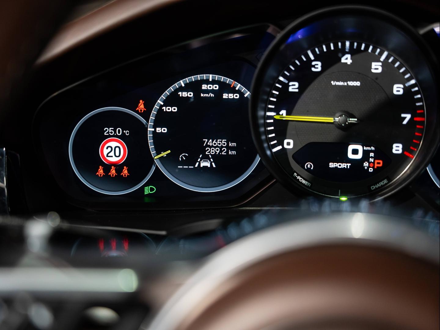 Voitures occasions PORSCHE Cayenne Coupe E-Hybrid Saint-Witz
