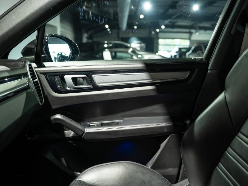 Voitures occasions PORSCHE Cayenne Coupe E-Hybrid Platinum Ed Saint-Witz
