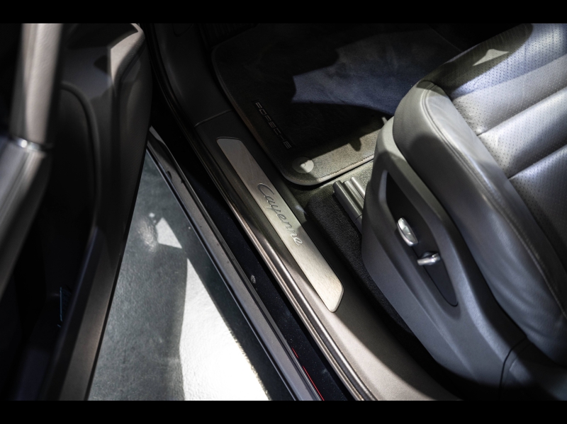 Voitures occasions PORSCHE CAYENNE E-Hybrid Saint-Witz