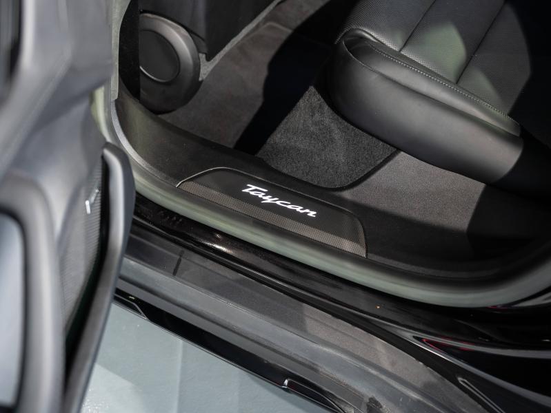 Voitures occasions PORSCHE Taycan Cross Turismo 4S Saint-Witz