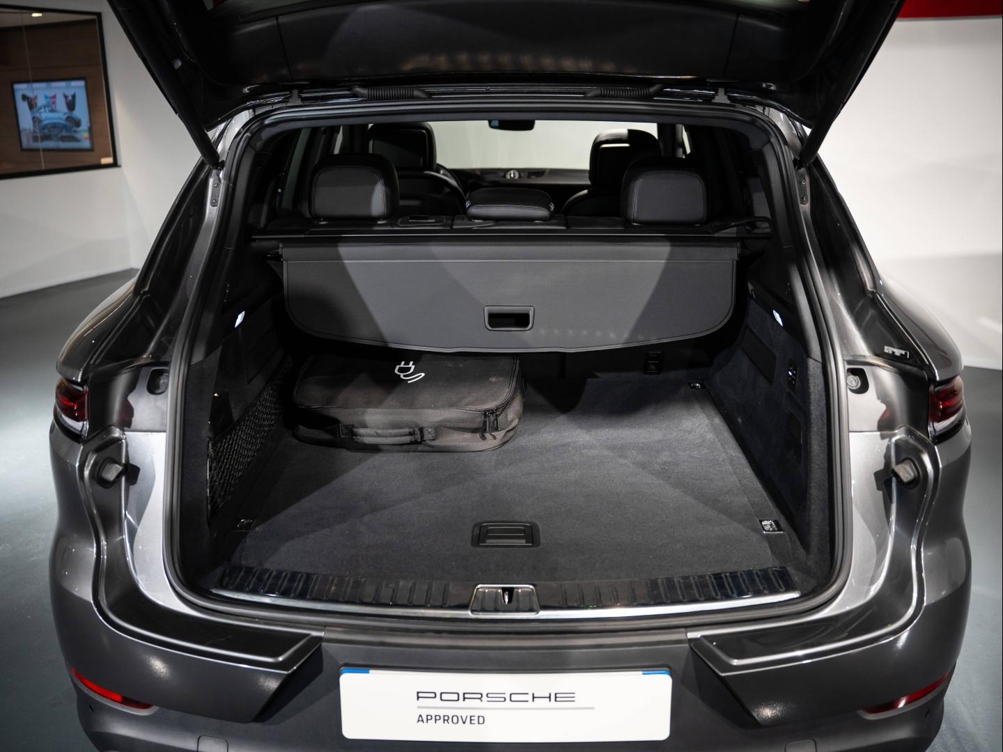 Voitures occasions PORSCHE CAYENNE E-Hybrid Saint-Witz