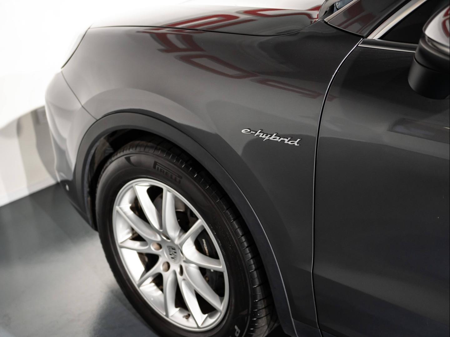 Voitures occasions PORSCHE CAYENNE E-Hybrid Saint-Witz