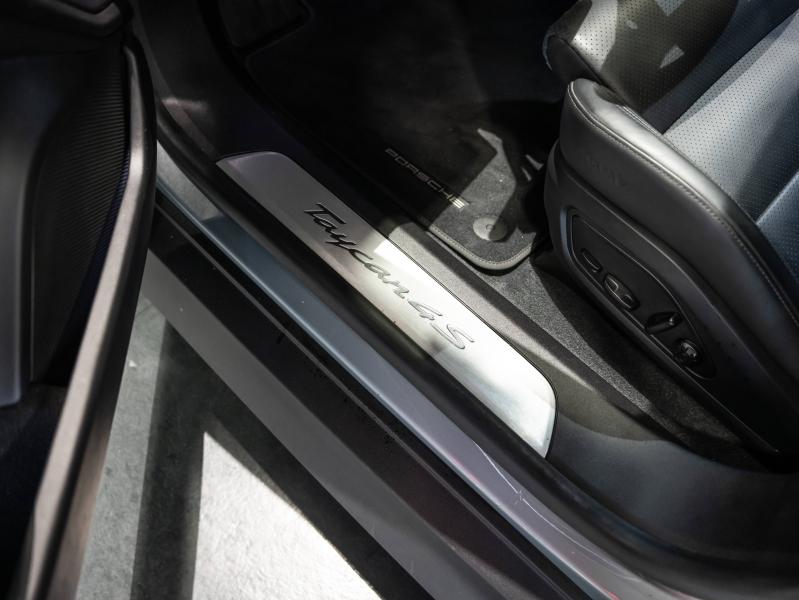 Voitures occasions PORSCHE Taycan 4S Saint-Witz