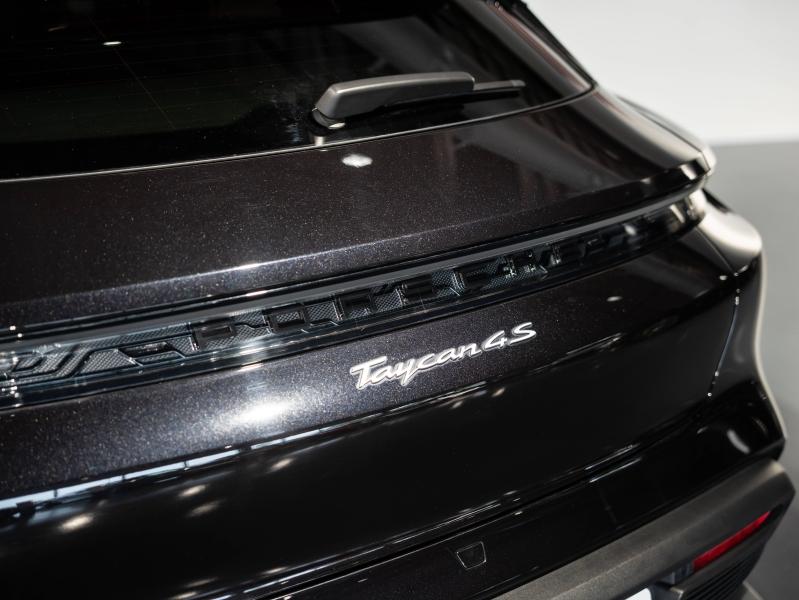 Voitures occasions PORSCHE Taycan Cross Turismo 4S Saint-Witz